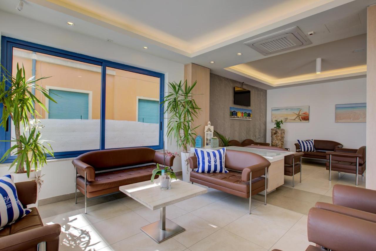 Hotel Alexandra - Beach Front - Healthy Xxl Breakfast & Brunch Until 12 30 - Parking Included มิซาโน อาดรีอาติโก ภายนอก รูปภาพ