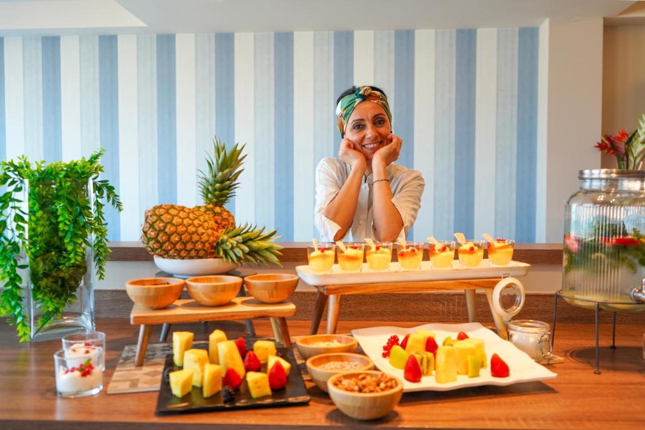 Hotel Alexandra - Beach Front - Healthy Xxl Breakfast & Brunch Until 12 30 - Parking Included มิซาโน อาดรีอาติโก ภายนอก รูปภาพ